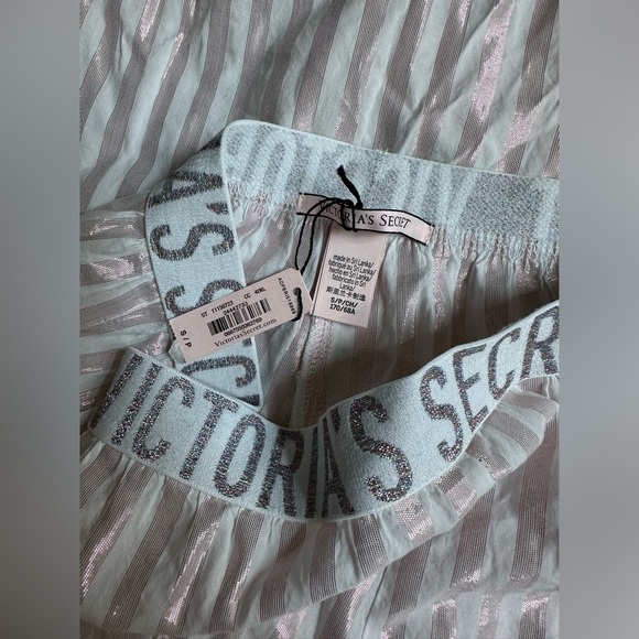 NWT Victoria’s Secret Striped PJ Set- Babydoll top and shorts- Size Small - Picture 4 of 5